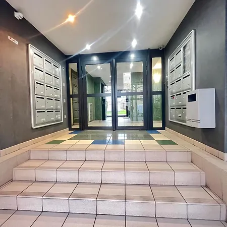 Cosy Stade De France Cdg Airport Appartamento *