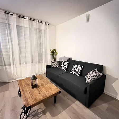 Cosy Stade De France Cdg Airport Saint-Denis (Seine-Saint-Denis)