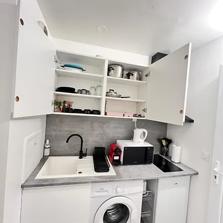 Cosy Stade De France Cdg Airport Appartamento *