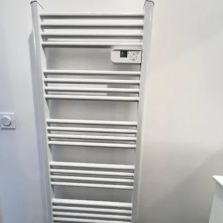 Cosy Stade De France Cdg Airport *